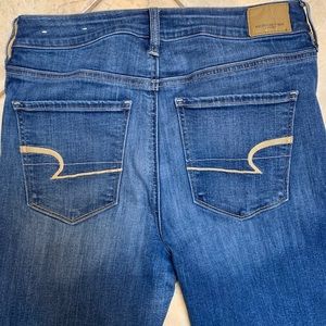 American Eagle Super Hi Rise Jegging